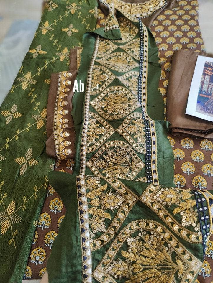 img_maria_b_linen_embroidered_shawl_awwal_boutique