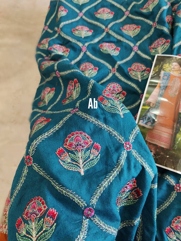 img_open_pic_hussain_rehar_paar_awwal_boutique