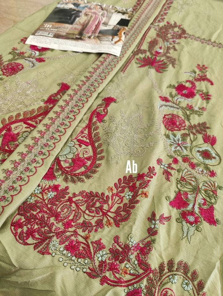 img_sana_safinaz_luxury_winter_22_awwal_boutique