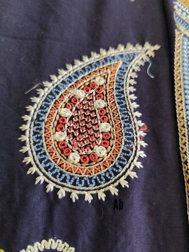 img_open_pic_zaha_lawn_22_awwal_boutique