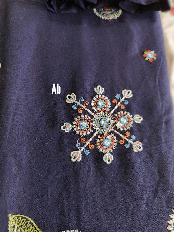 img_open_pic_zaha_lawn_22_awwal_boutique