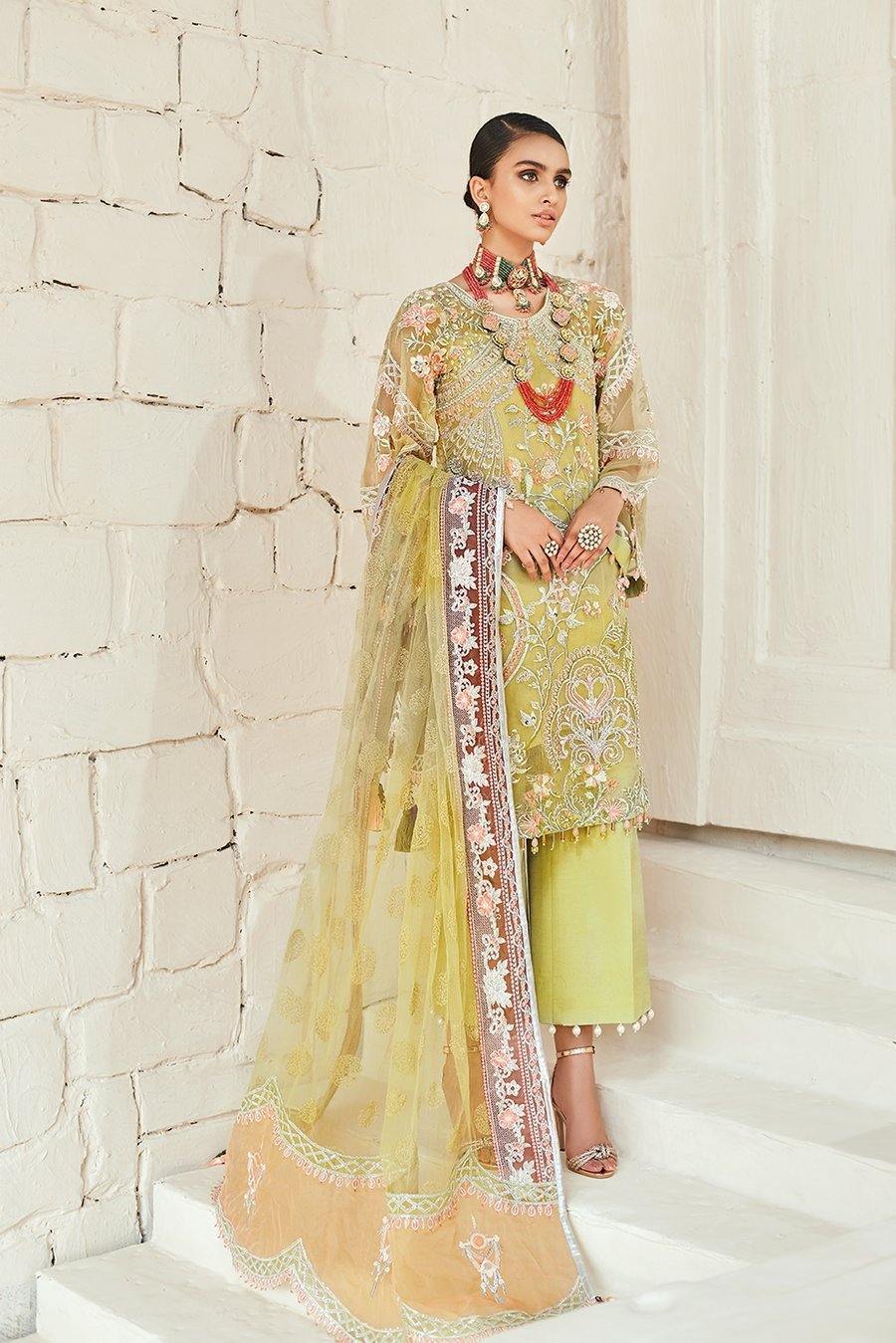 img_maryam_hussain_luxury_formals_chiffon_wedding_awwal_boutique