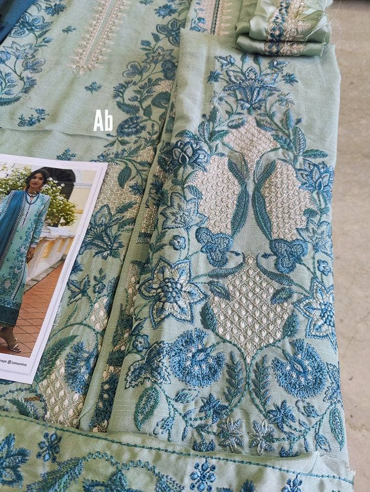 img_open_pic_zaha_winter_22_awwal_boutique