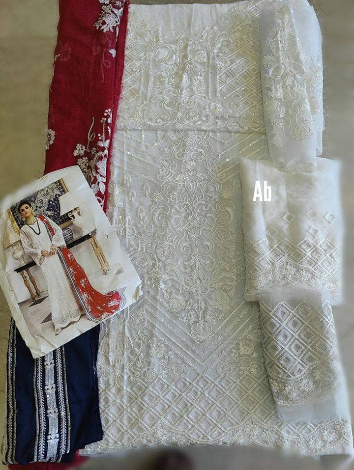 img_mohagni_awwal_boutique