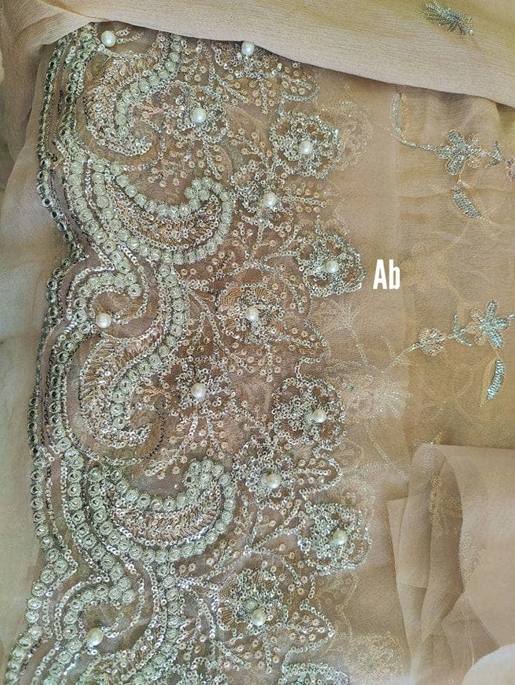 img_roheenaz_2023_awwal_boutique