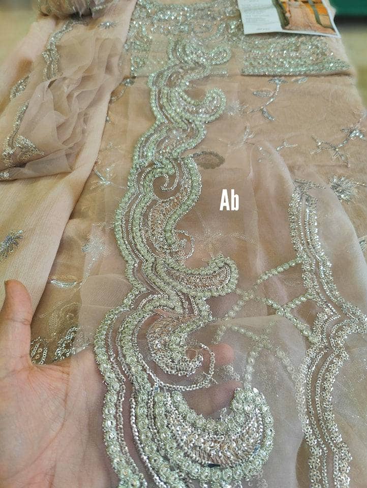 img_roheenaz_2023_awwal_boutique