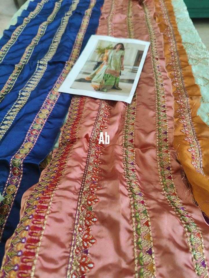 img_elan_lawn_23_awwal_boutique