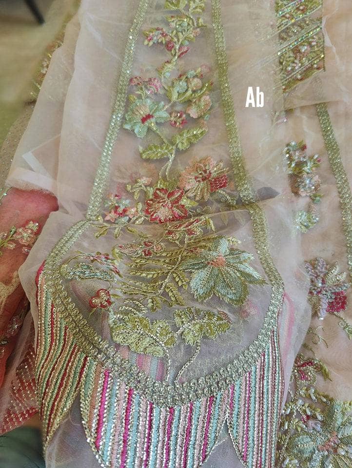 img_open_pic_crimson_wedding_awwal_boutique