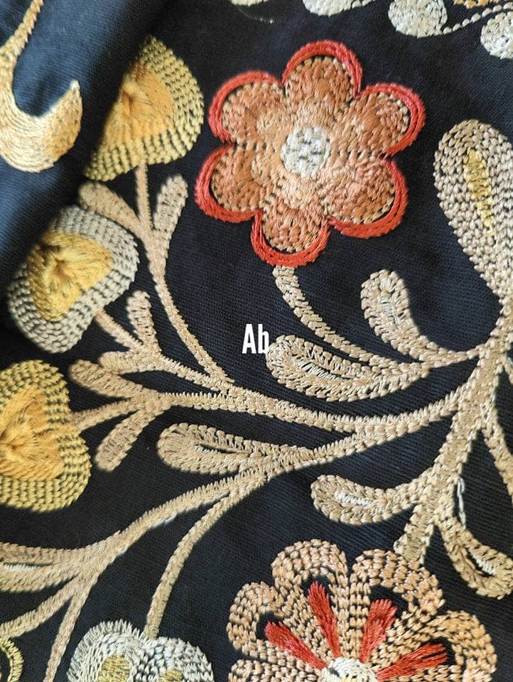 img_zaha_winter_open_pic_awwal_boutique