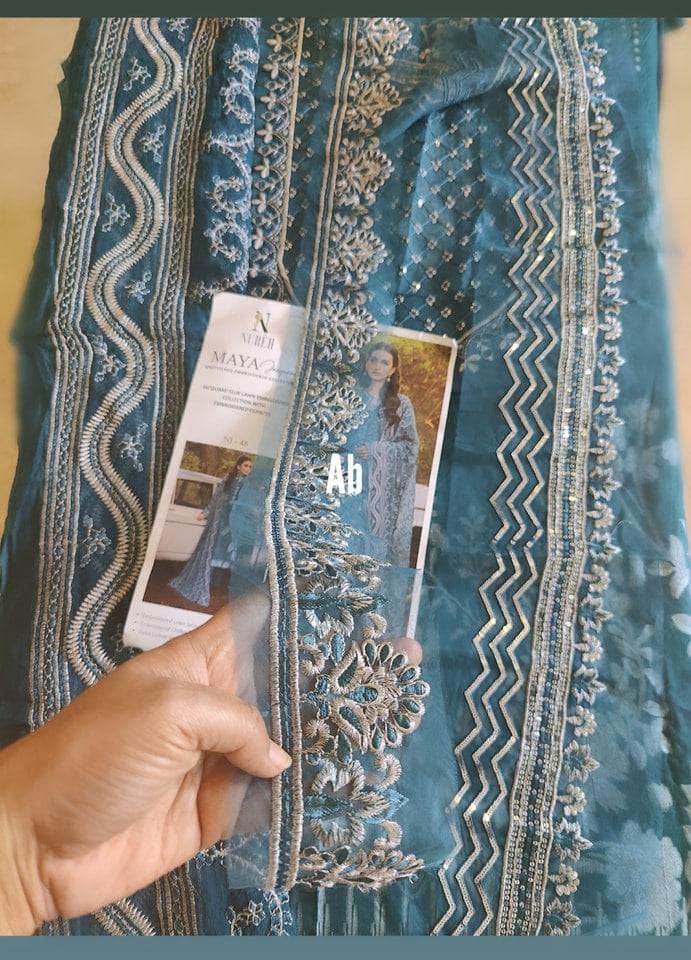 img_nureh_maya_jacquard_awwal_boutique