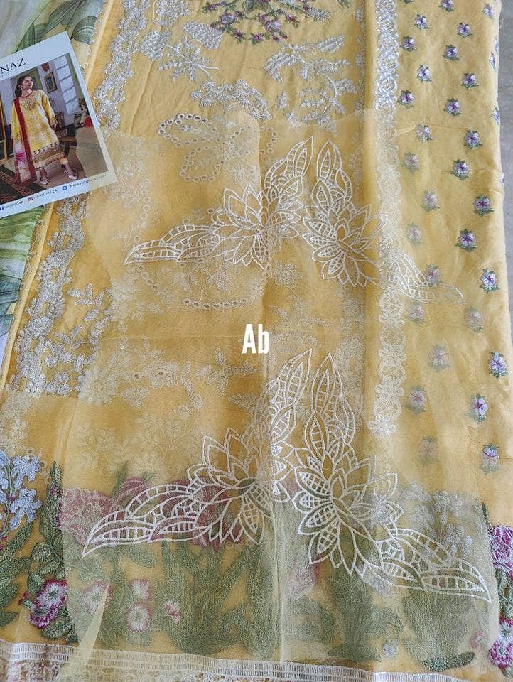 img_roheenaz_lawn_23_awwal_boutique