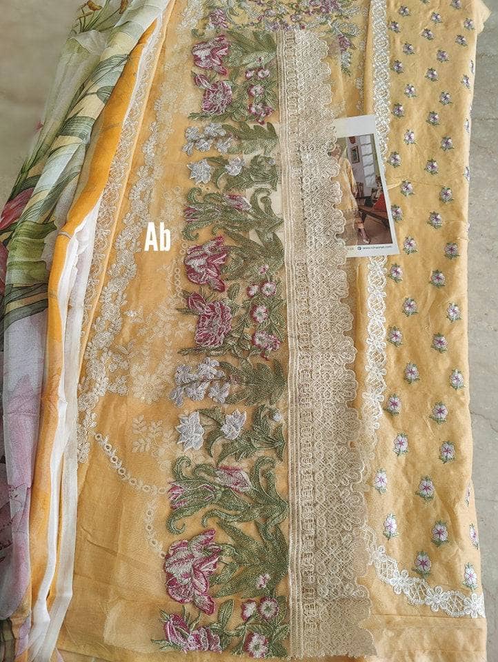 img_roheenaz_lawn_23_awwal_boutique