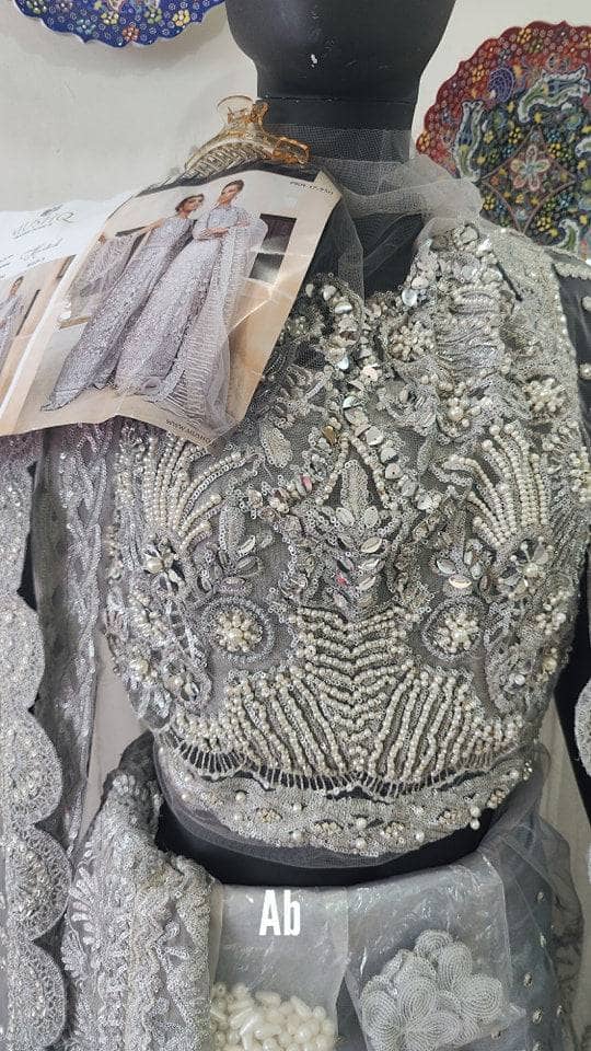 img_open_pic_mushq_trousseou_awwal_boutique