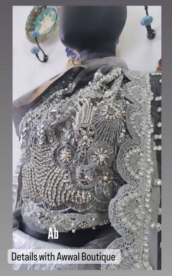 img_open_pic_mushq_trousseou_awwal_boutique