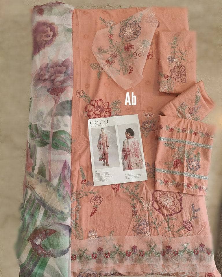 img_coco_lawn_23_awwal_boutique