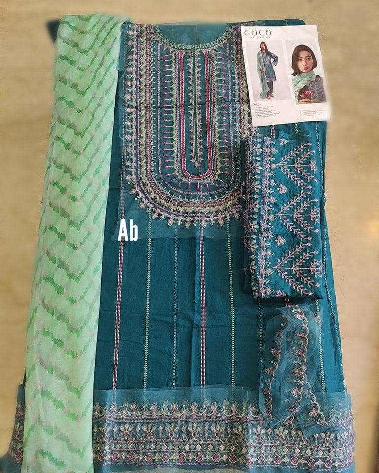 img_coco_lawn_23_awwal_boutique