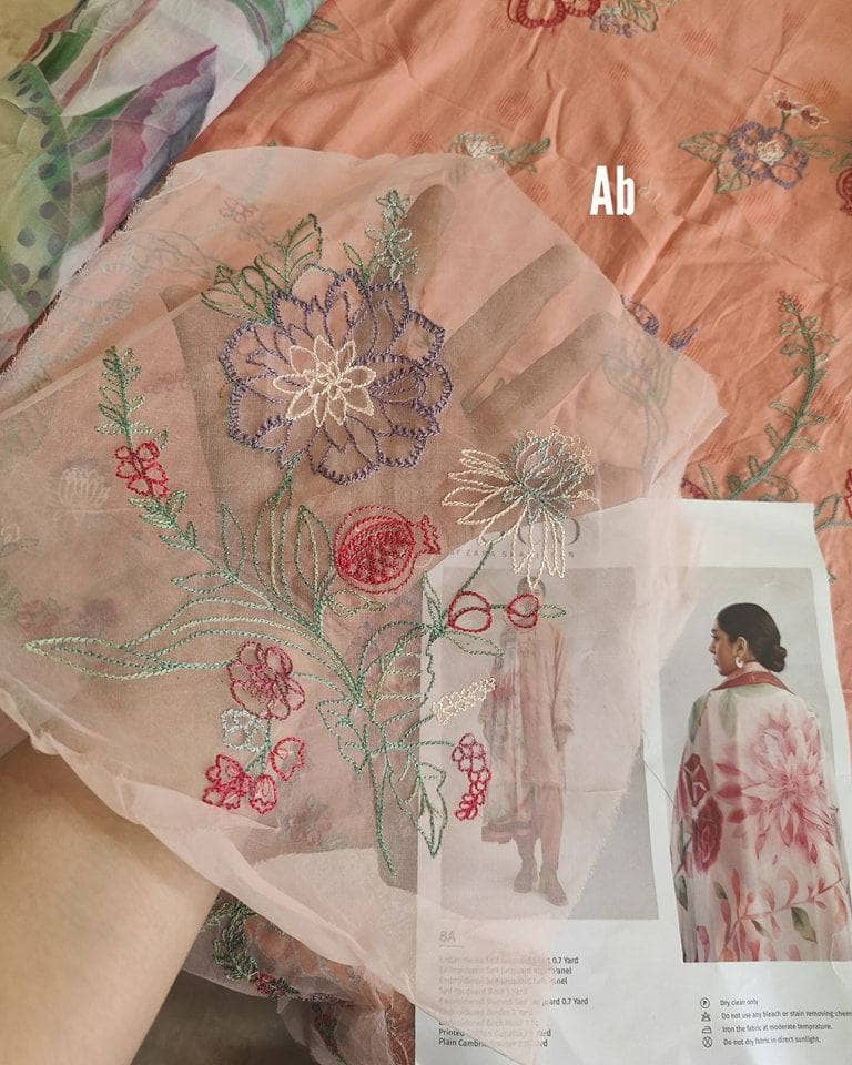 img_coco_lawn_23_awwal_boutique