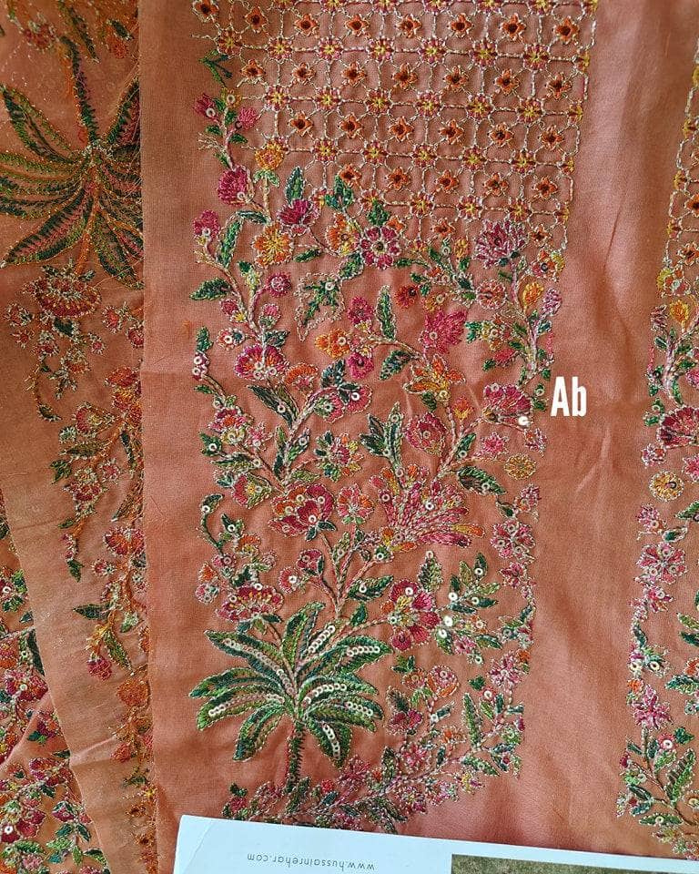 img_open_pic_hussain_rehar_roshan_awwal_boutique