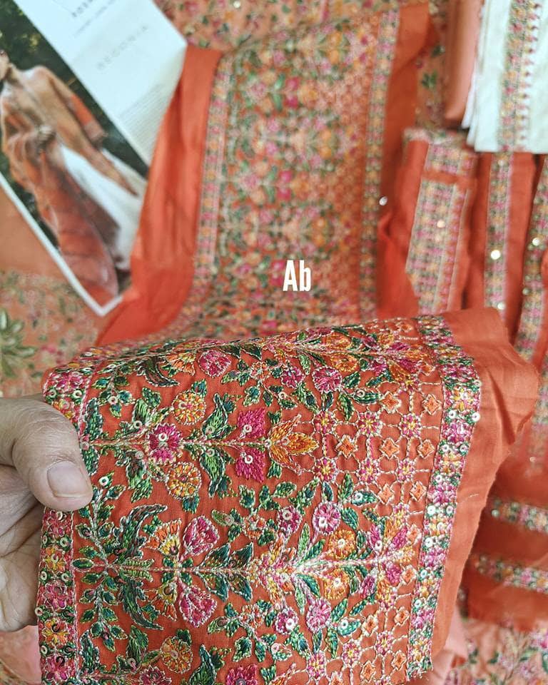 img_open_pic_hussain_rehar_roshan_awwal_boutique