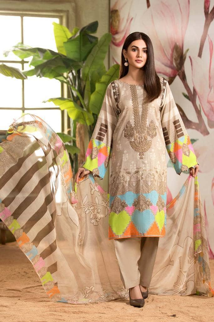 img_charizma_combination_lawn_2021_awwal_boutique
