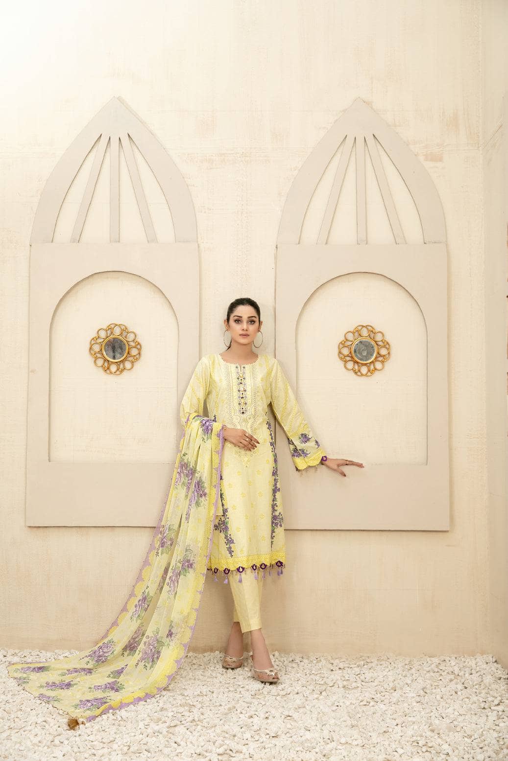 img_amna_sohail_melika_awwal_boutique