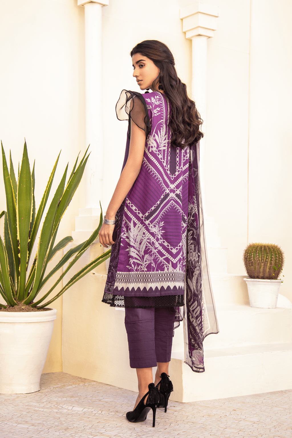 img_iznik_chinon_lawn_collection_awwal_boutique_eid_collection