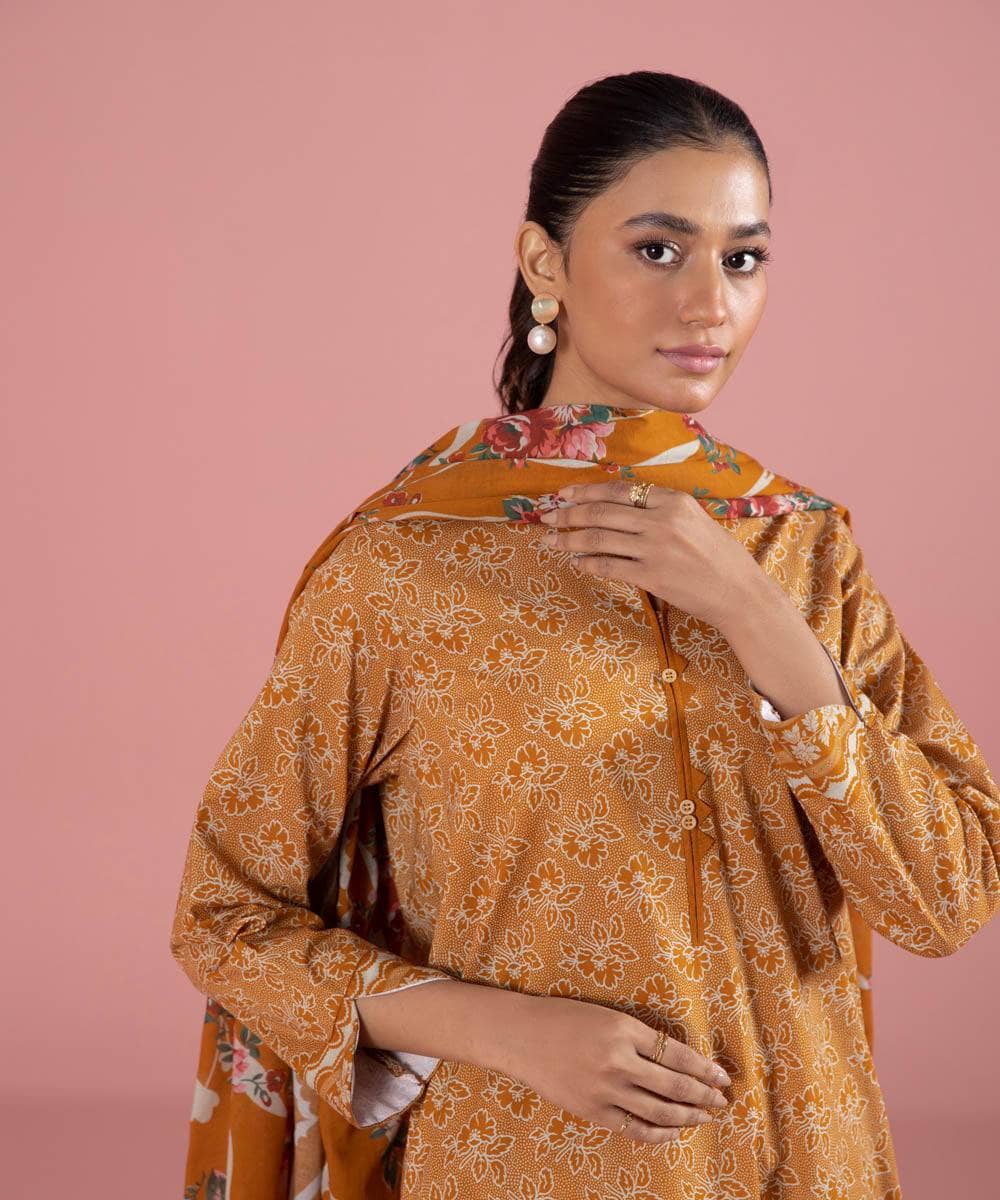 Sapphire Day To Day Lawn/Shirt Dupatta Set