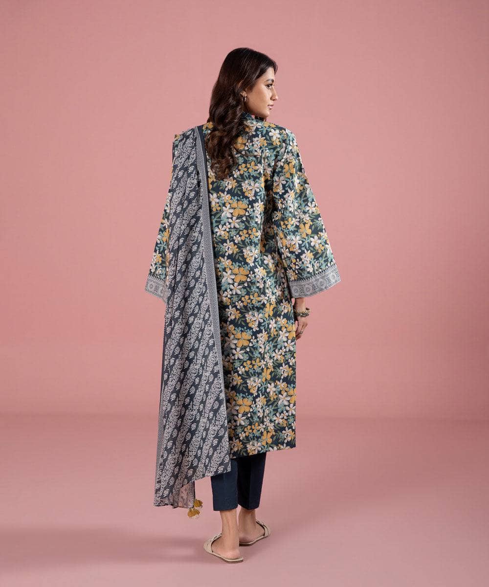 Img_sapphire_day_to_day_lawn_23_awwal_boutique_awwal_boutique