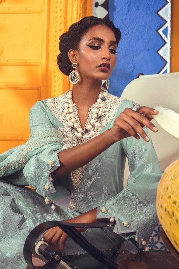 img_sana_safinaz_pre_fall_winter_wooven_collection_awwal_boutique