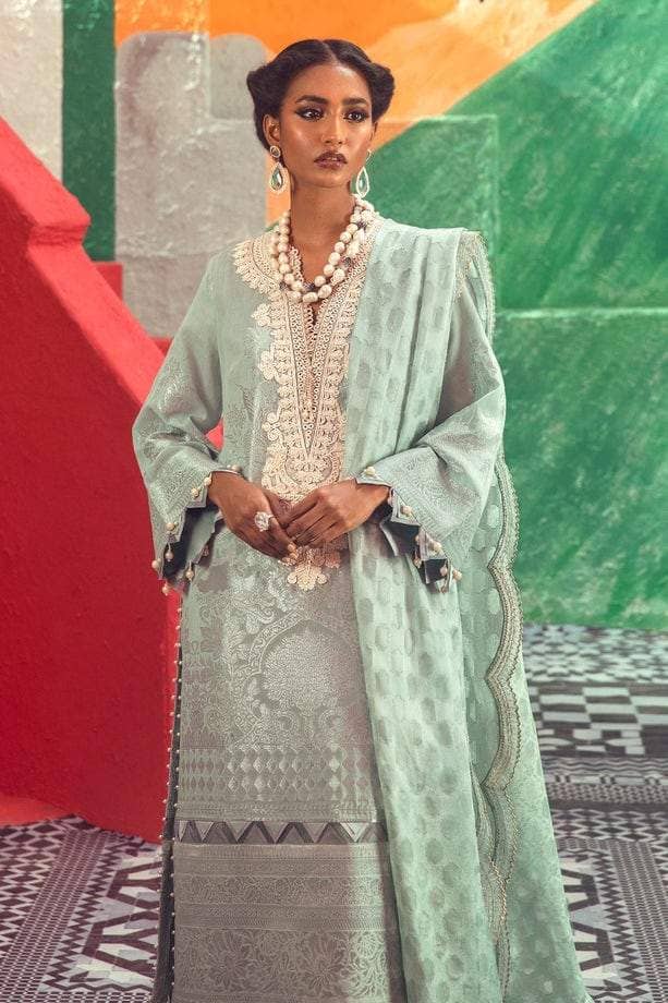 img_sana_safinaz_pre_fall_winter_wooven_collection_awwal_boutique