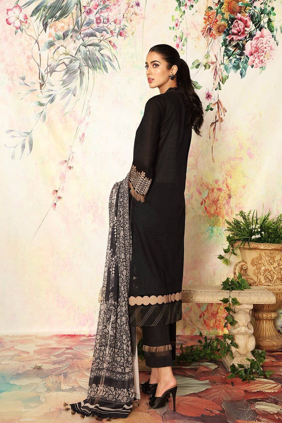 img_nishat_lawn_2021_awwal_boutique