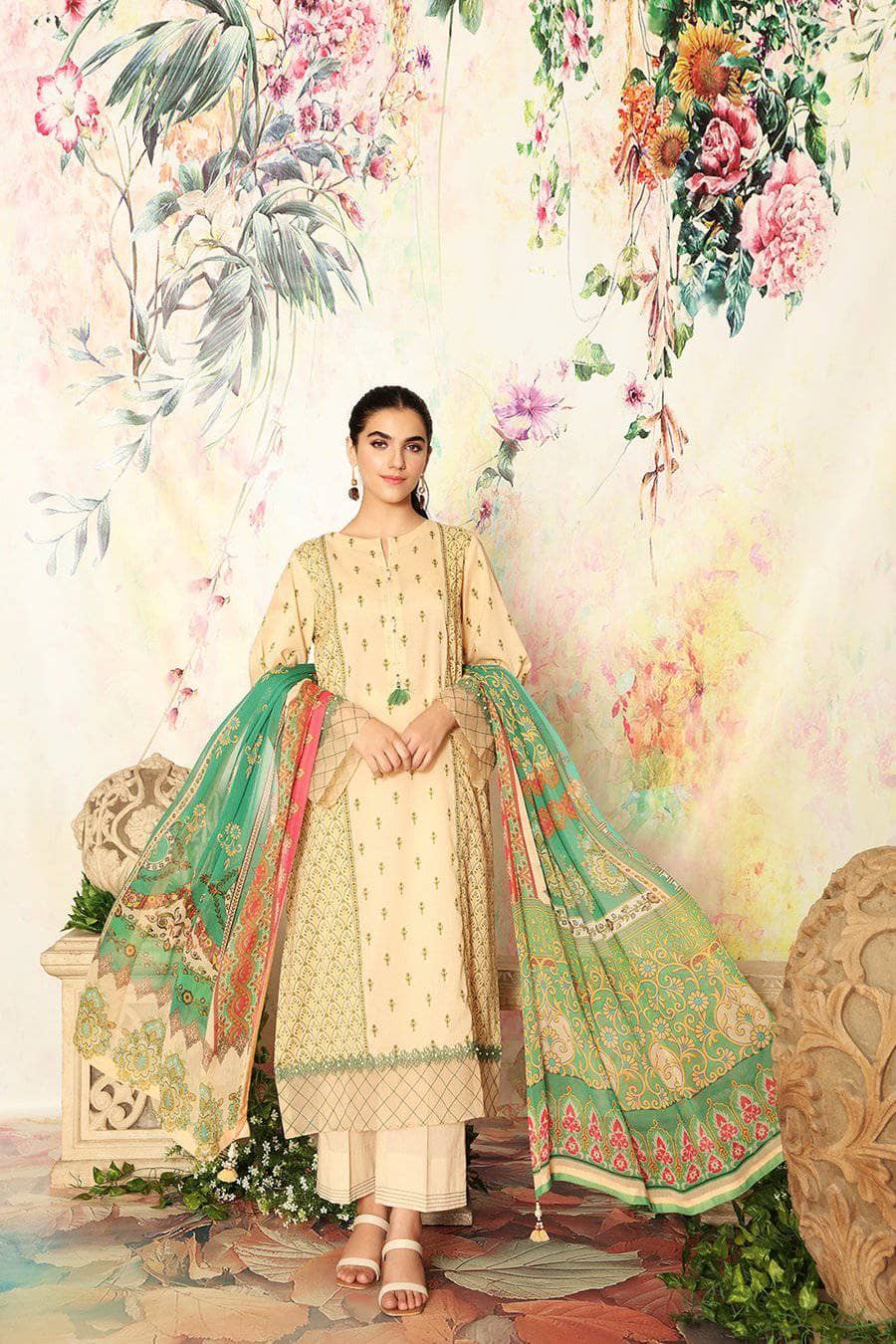 img_nishat_lawn_2021_awwal_boutique