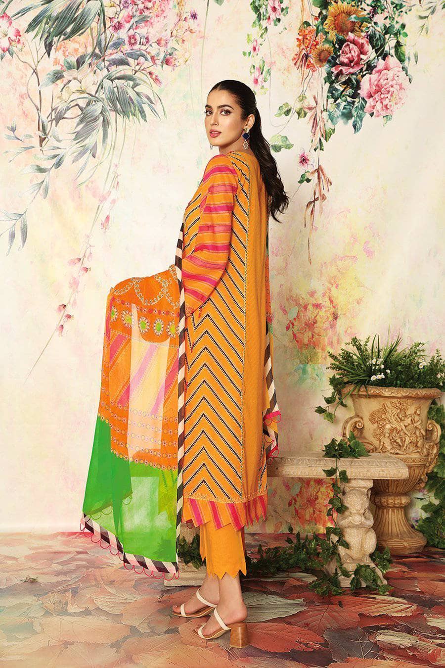 img_nishat_lawn_2021_awwal_boutique