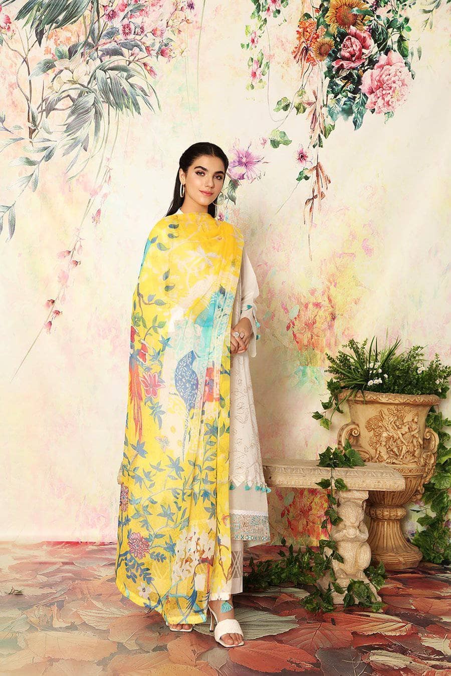 img_nishat_lawn_2021_awwal_boutique