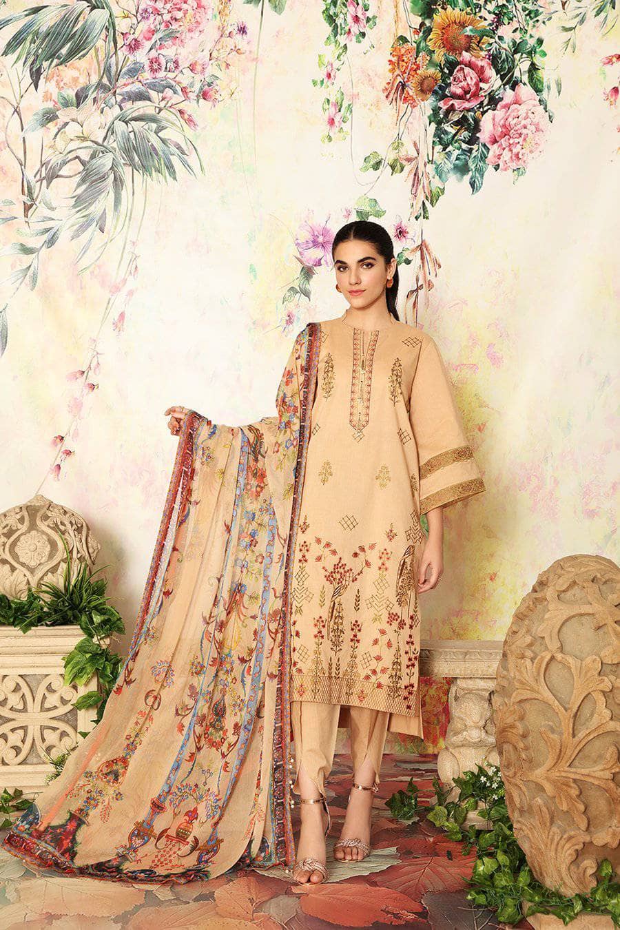 img_nishat_lawn_2021_awwal_boutique