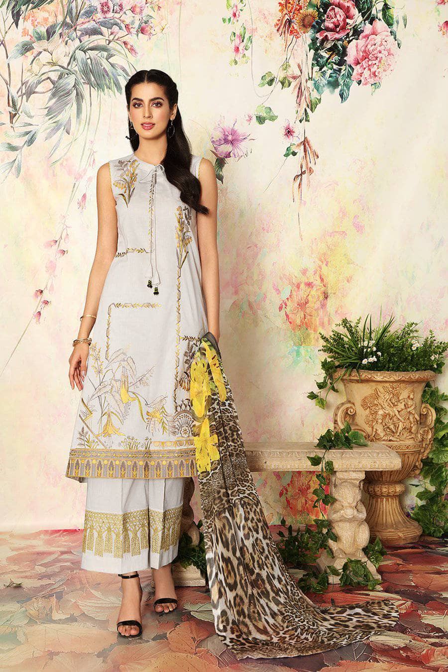 img_nishat_lawn_2021_awwal_boutique