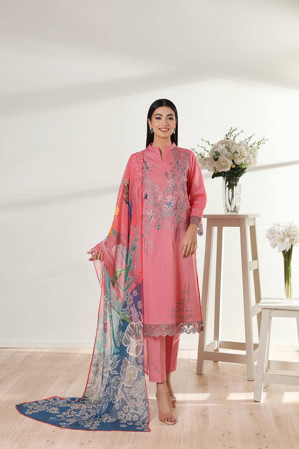 img_nishat_linen_lawn_2022_awwal_boutique