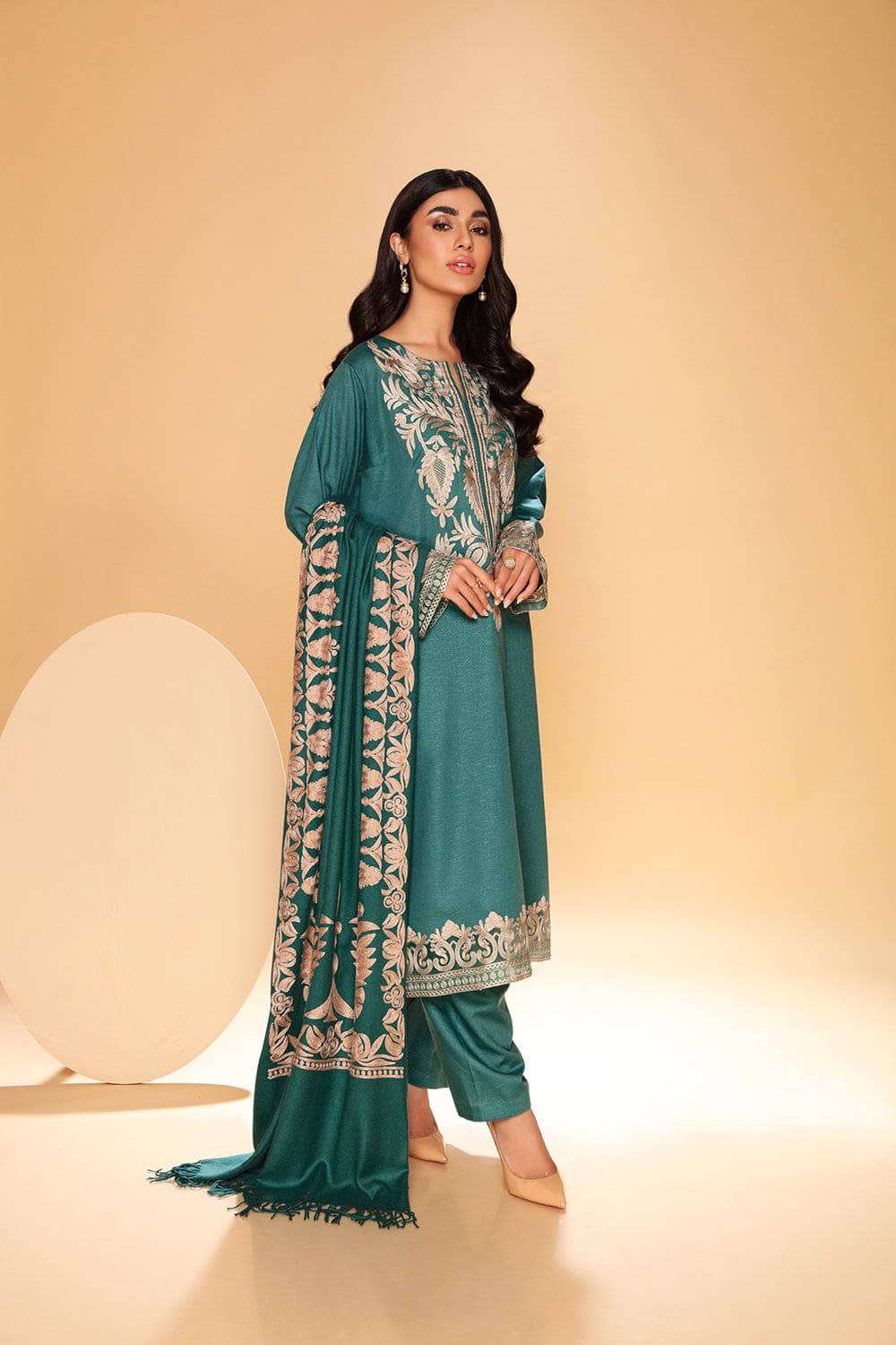 img_nishat_linen_winter_collection_awwal_boutique