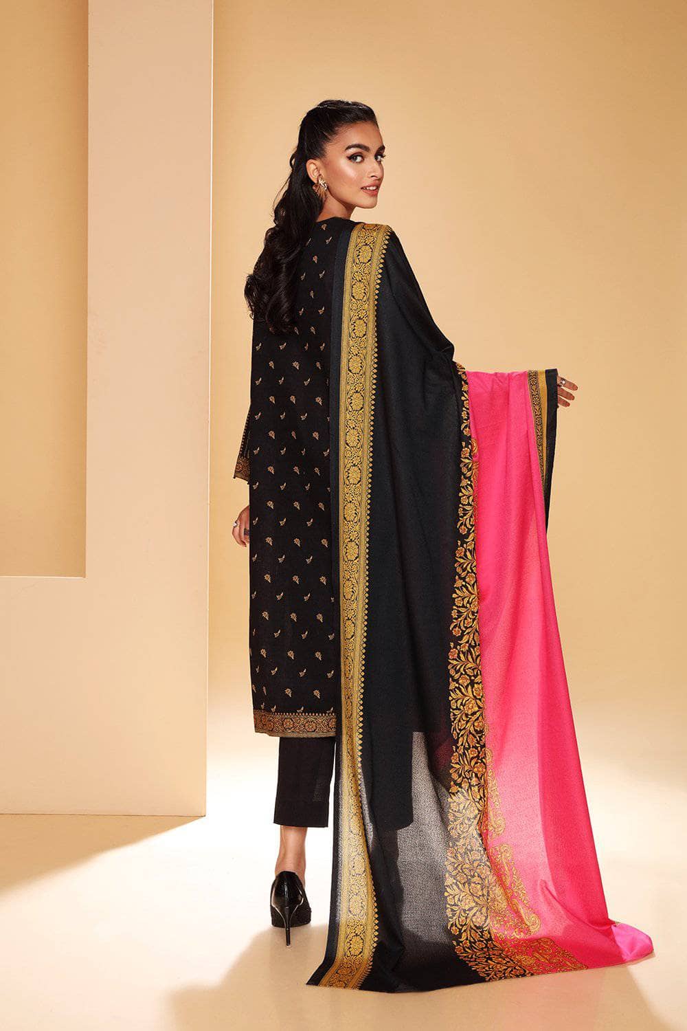 img_nishat_linen_winter_collection_awwal_boutique