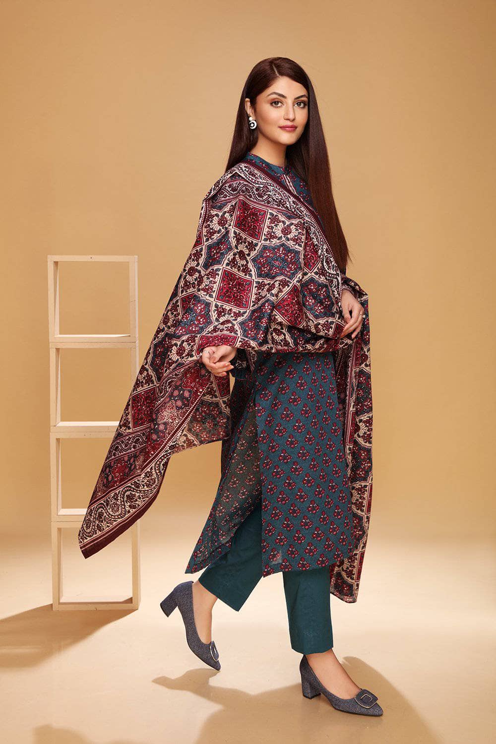 img_nishat_linen_winter_collection_awwal_boutique