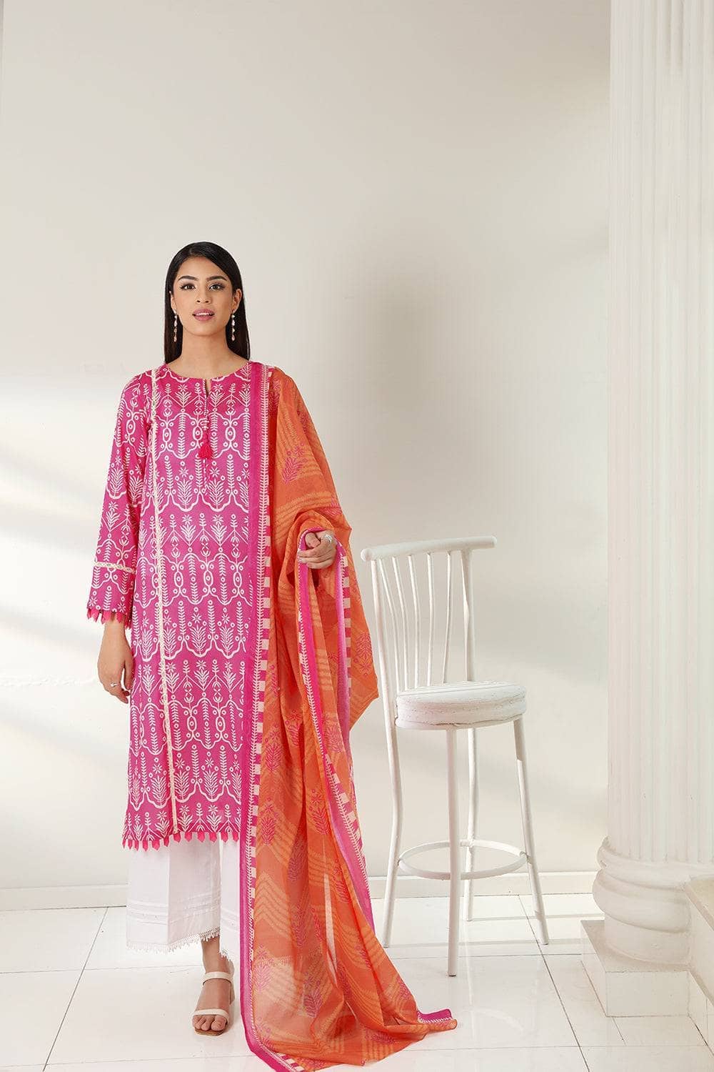 img_nishat_linen_lawn_2022_awwal_boutique