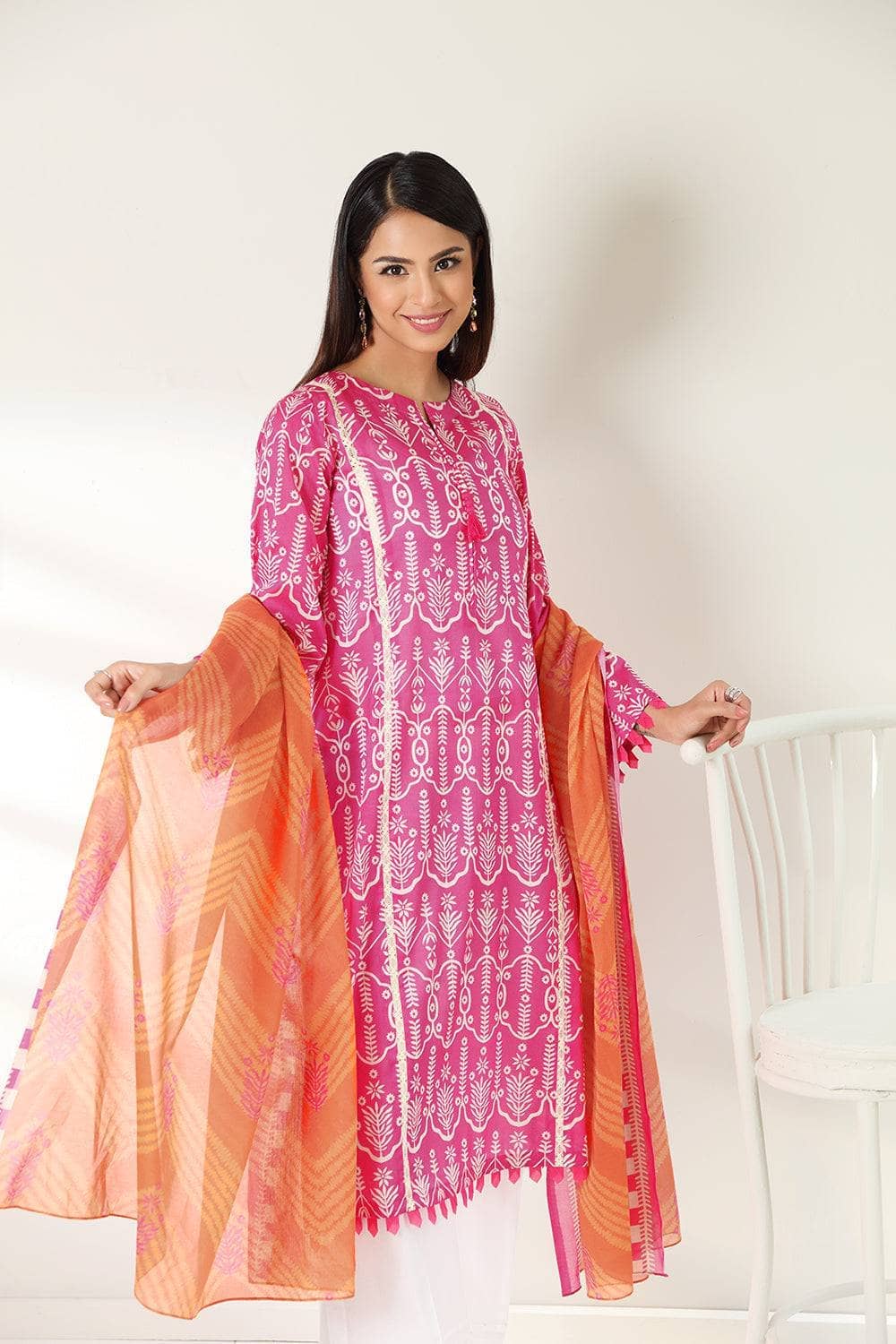 img_nishat_linen_awwal_boutique