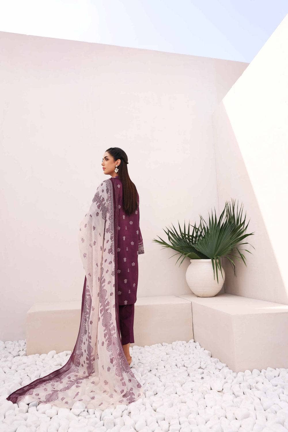 img_nishat_lawn_23_nisha_awwal_boutique