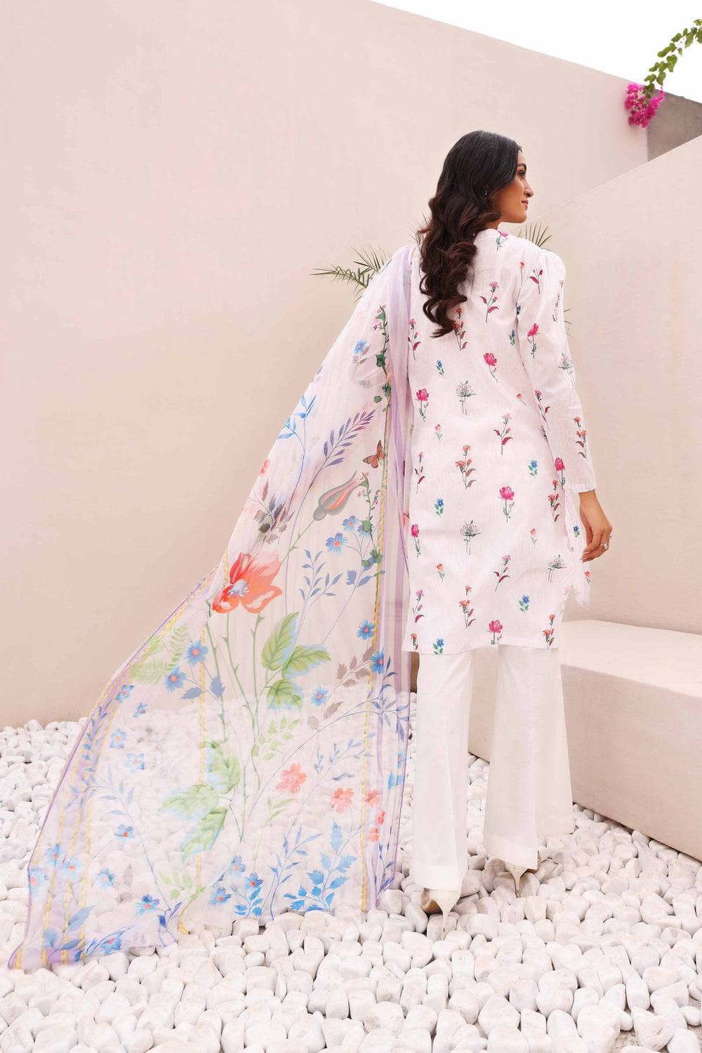 img_nishat_lawn_23_nisha_awwal_boutique