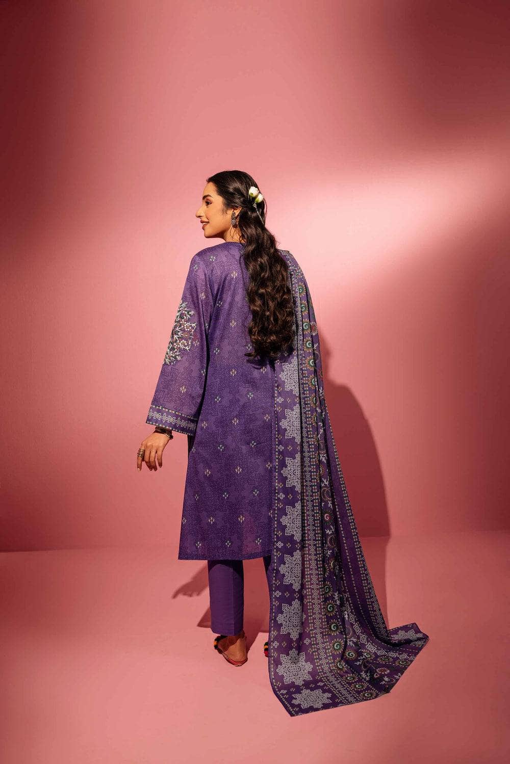 img_nishat_lawn_ramdan_edit_awwal_boutique