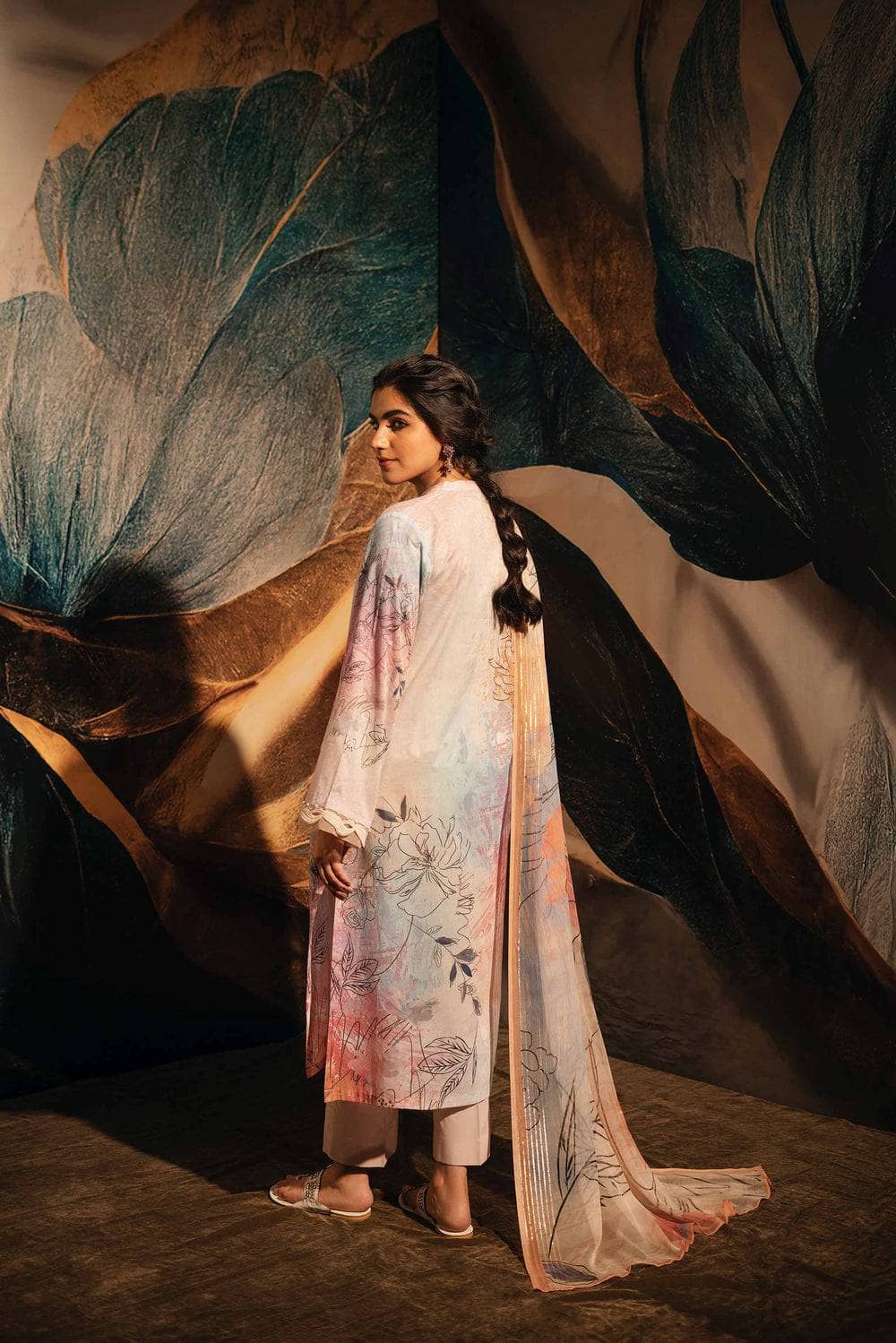 Img_nishat_lawn_ramdan_edit_awwal_boutique