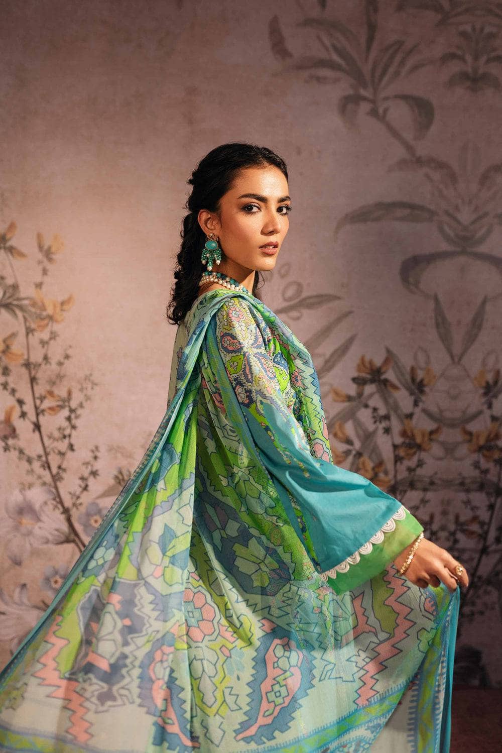 Img_nishat_lawn_23_ramdan_edit_awwal_boutique