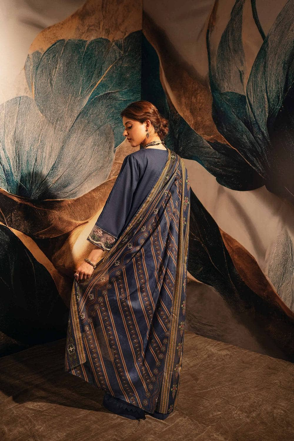 Nishat Lawn Ramdan Edit/Gold Embroidered Suit - 42301399