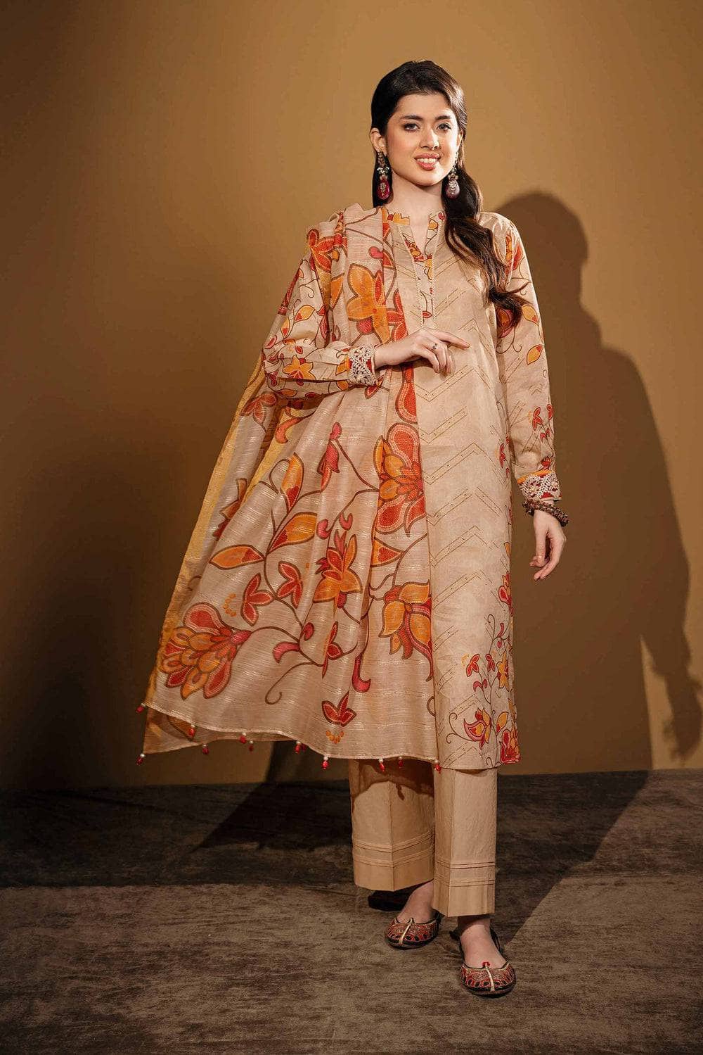 Img_nishat_lawn_23_ramdan_edit_awwal_boutique