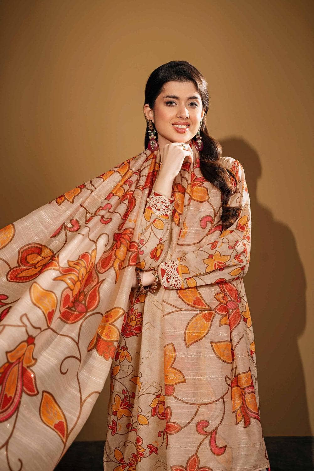 Img_nishat_lawn_23_ramdan_edit_awwal_boutique